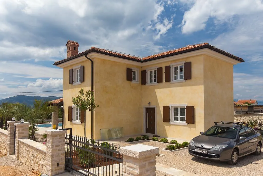 Villa Sole Linardici 0*,