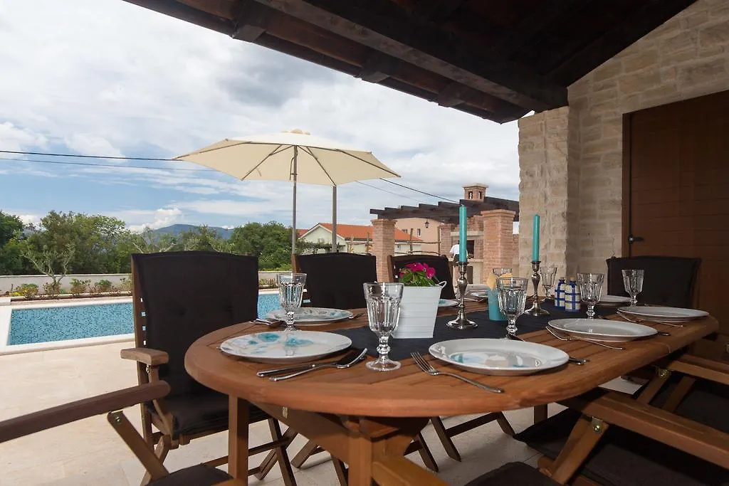 Villa Sole Linardici 0*,
